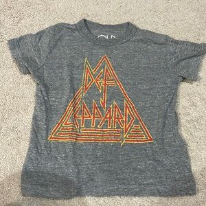 Chaser Def Leppard T-shirt size 6